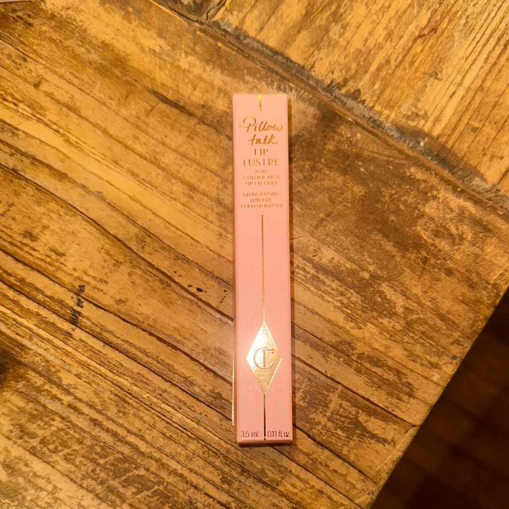 Charlotte Tilbury Pillow Talk Lip Liner in Soft Pink